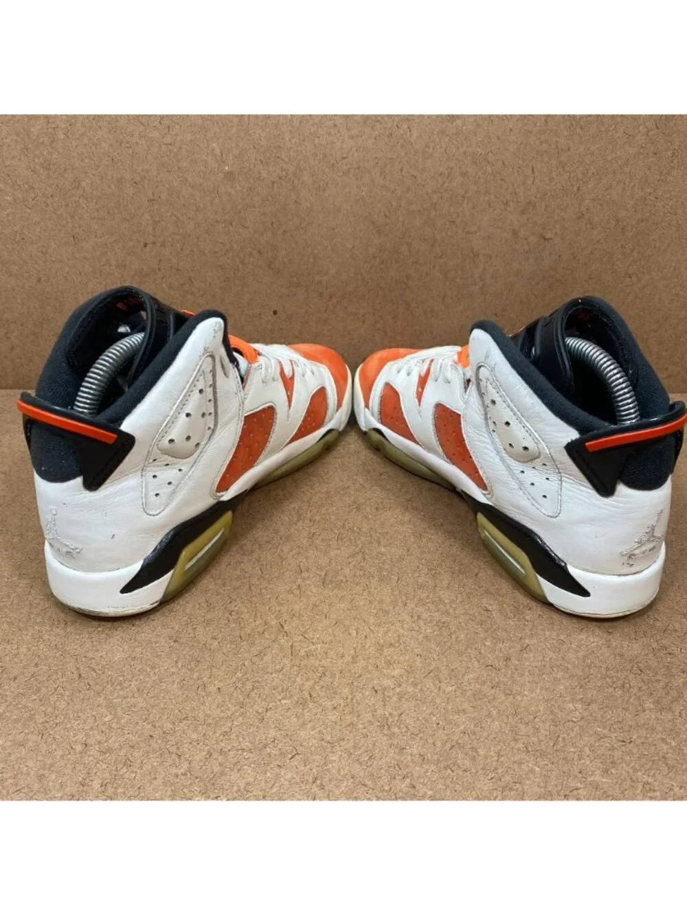 Air Jordan 6 Retro Gatorade White/Orange/Black Youth Sneakers Size 5Y
